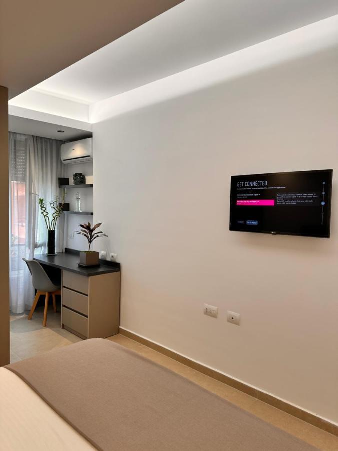 Noon Apartments Tirana Buitenkant foto